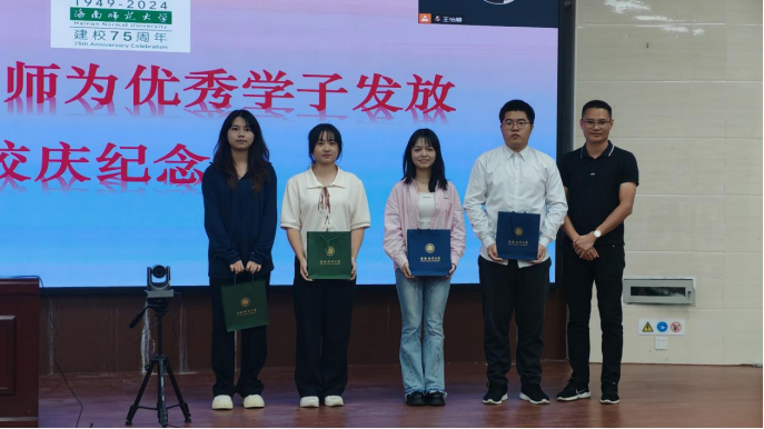 1735187087762247.png image.png